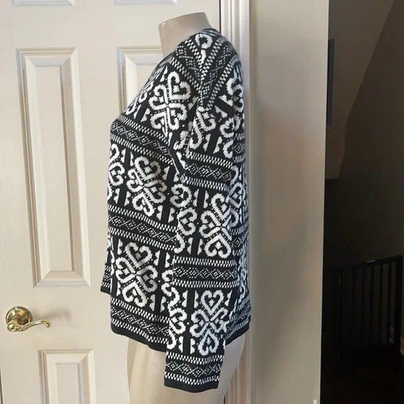 NWT J . Jill Black/Cream Print Pullover Sweater, m - Picture 3 of 5